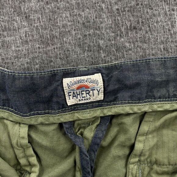 Faherty Men's Flat Front Linen/Cotton Blend Shorts - Moss - 34‎ - Picture 3 of 11